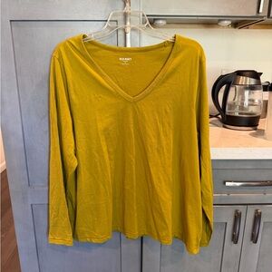 Old Navy Long Sleeve Tee